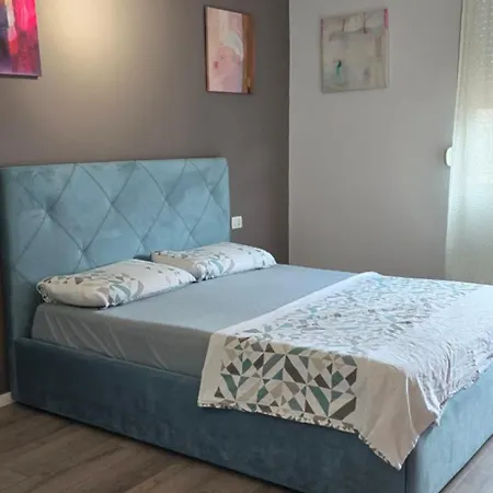 Modern Flat In Center Daire *