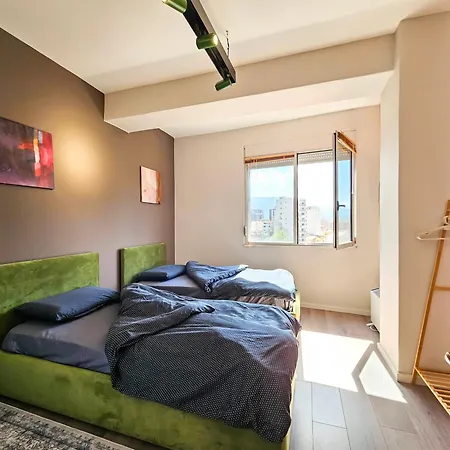 Modern Flat In Center Apartment *