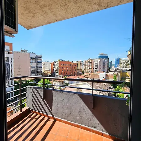 Modern Flat In Center *